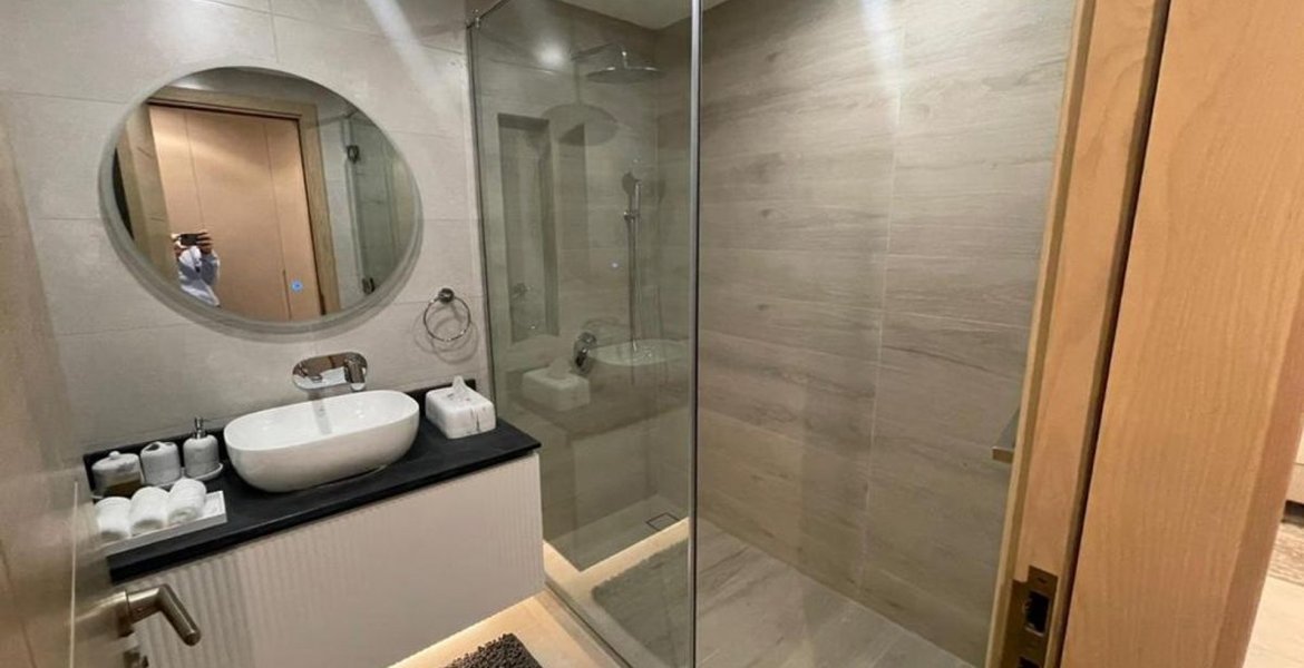 ORRA THE EMBANKMENT 2