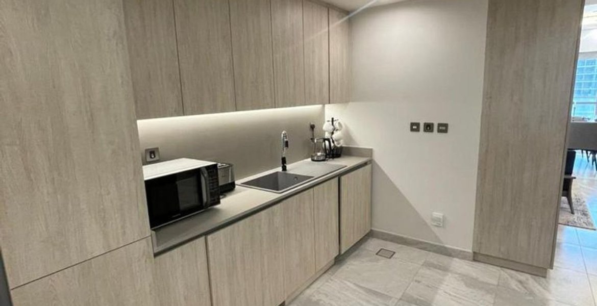 ORRA THE EMBANKMENT 4